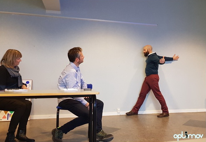 pecs stretch ergonomics workshop Optimov